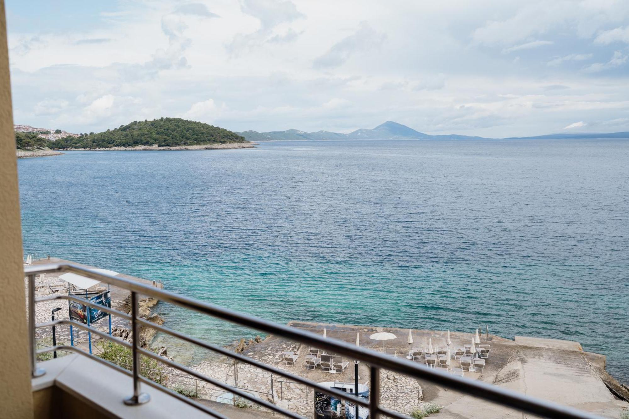 Apartmaji Punta Apartment Veli Losinj Exterior photo
